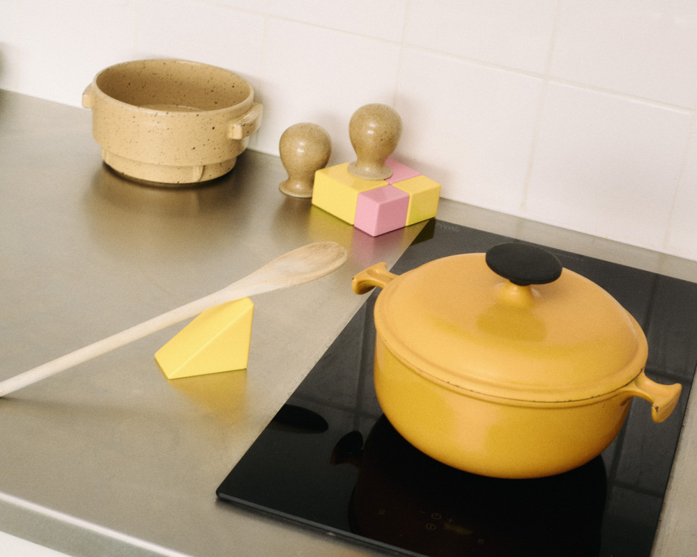 Little Family modular objects by nara.world used as kitchen supports for utensils and cooking tools